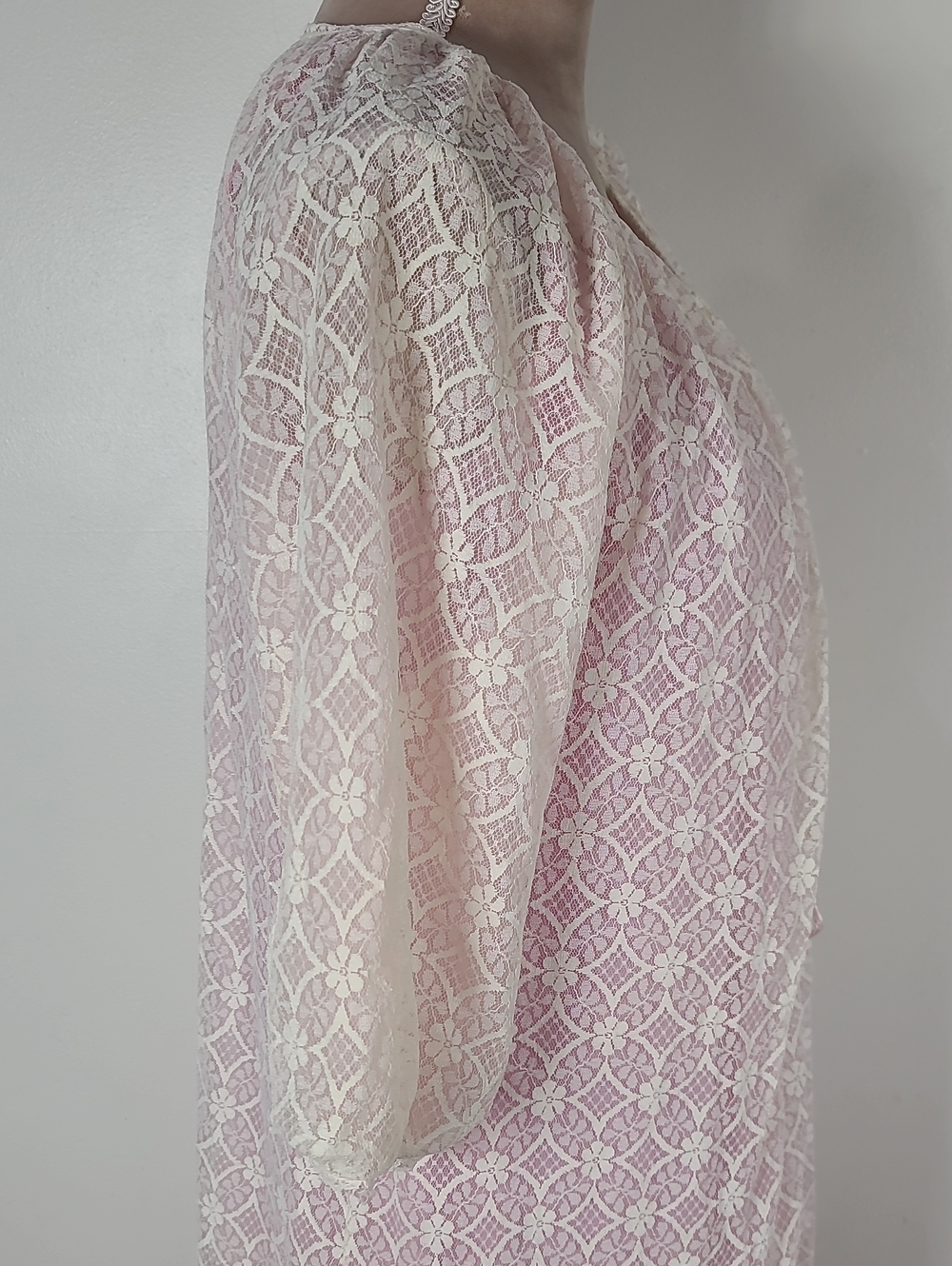 Vtg MCM ILGWU 2-Piece Pink & Cream Sheer Lace Peignoir & Nylon Nightgown Set M - Picture 7 of 16